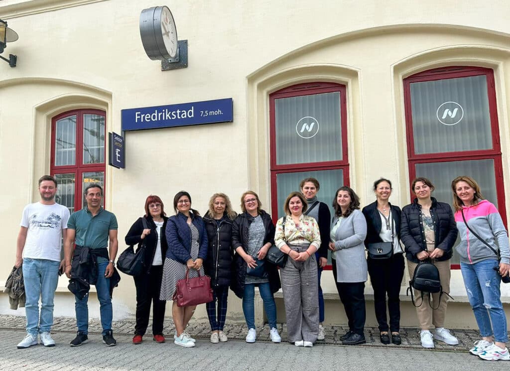 Representatives from six Bulgarian municipalities visited Fredrikstad to learn more about the free-of-charge and electric ferries.